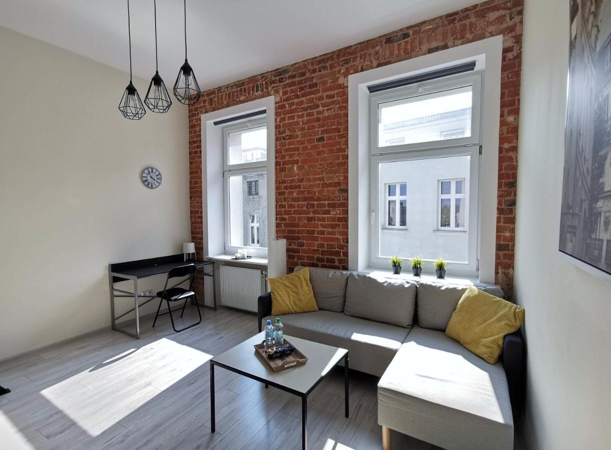 Klimatyczny Apartament W Magicznym Miejscu Лодз Екстериор снимка